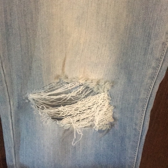 Light wash Straight Leg - Picture 2 of 5